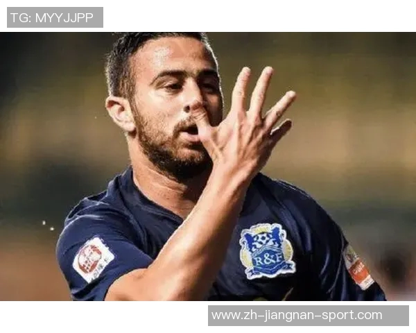 阿尔及利亚国家队公布新名单马赫雷斯本塞拜尼领衔齐达内之子卢卡入选