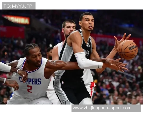 近一个半月NBA战绩分析马刺强势领跑雷霆绿军紧随其后表现不俗 近一个半月NBA战绩分析马刺强势领跑雷霆绿军紧随其后表现不俗