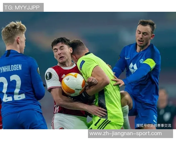 德天空报道法兰克福计划今夏引进阿贾克斯17岁中场新星斯图尔